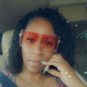 Meet your Posher, Detra